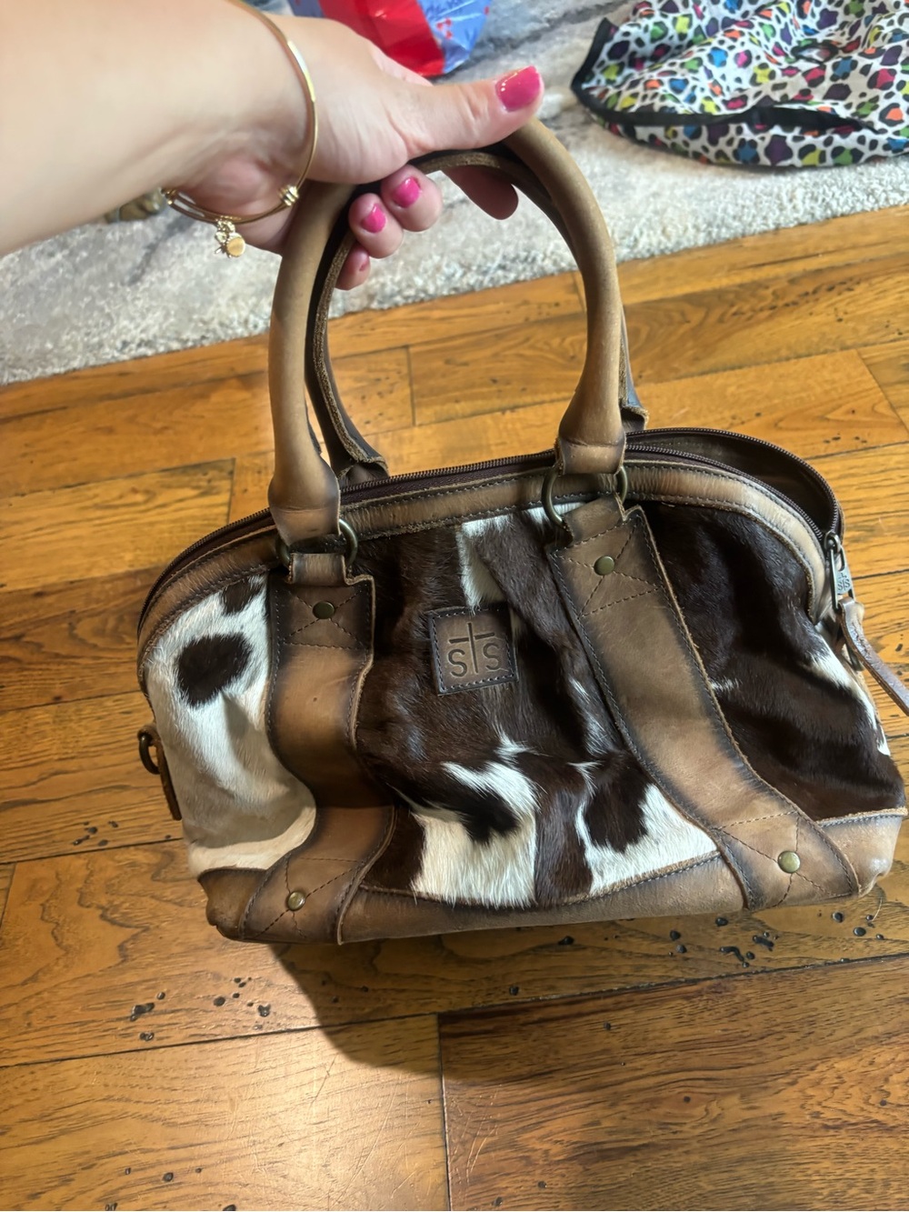 STS Ranchwear Sansa Satchel Made of Distressed Leather and Cowhide
